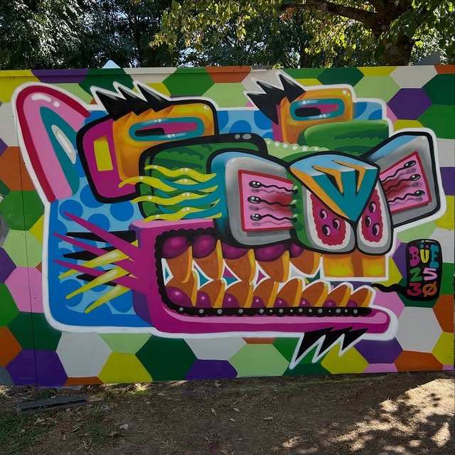 🌈Stupiditional Summer fresh 🌈 Graffiti Lover❤️ At @art.inthepark...