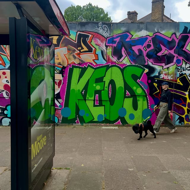 Peckham, London , UK 🟩🟩🟩🟩 Loop colors -...