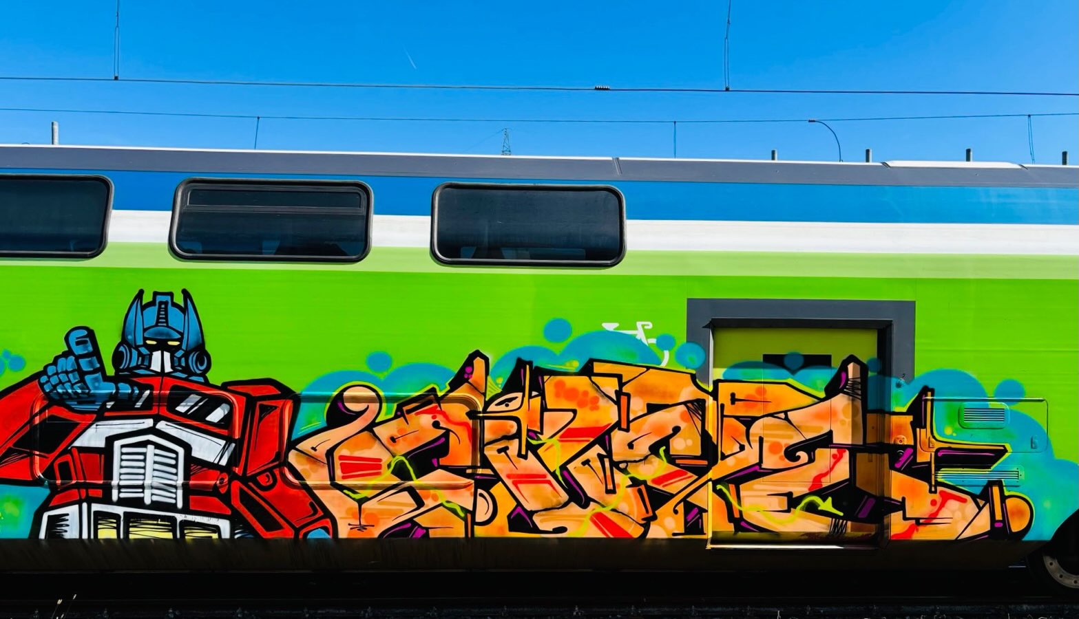#graffiti #trasformers #puppet #traffic #graffitism